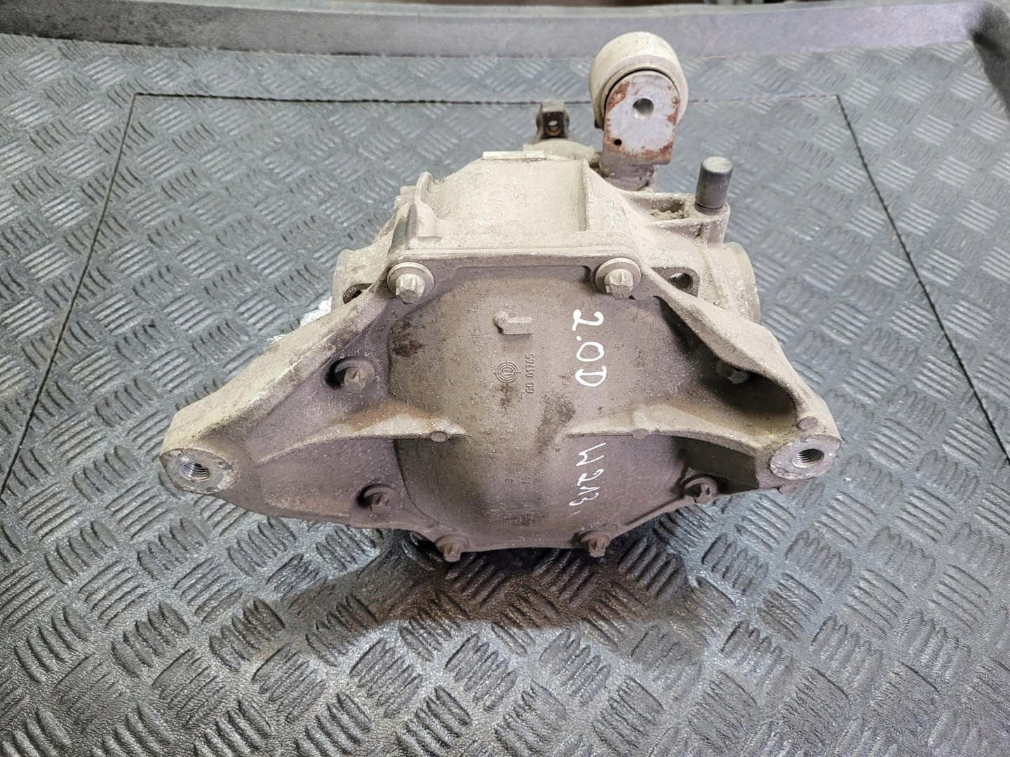 differenciál far hátsó differenciál MERCEDES E 220 D W213 S213 2.0 CDI A2133510008