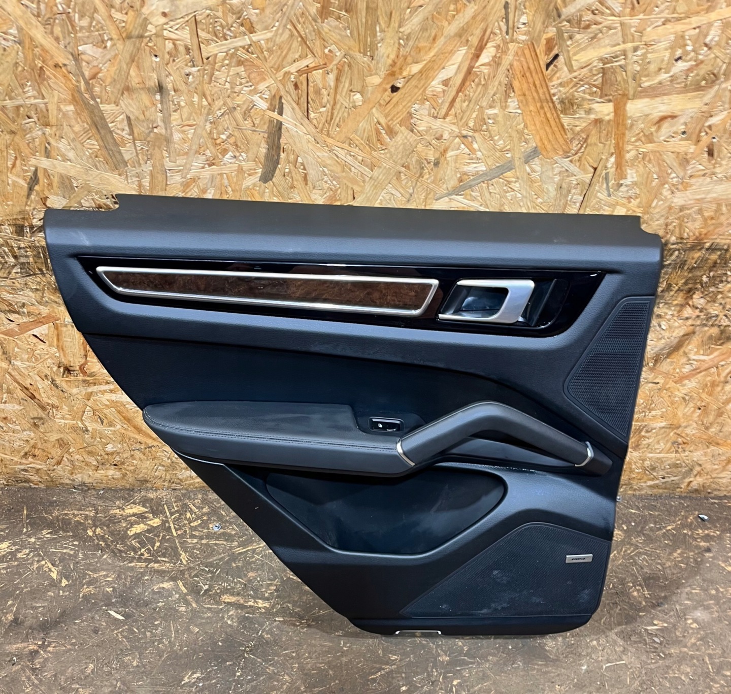 side upholstery door rear part rear left PORSCHE CAYENNE 9Y 1
