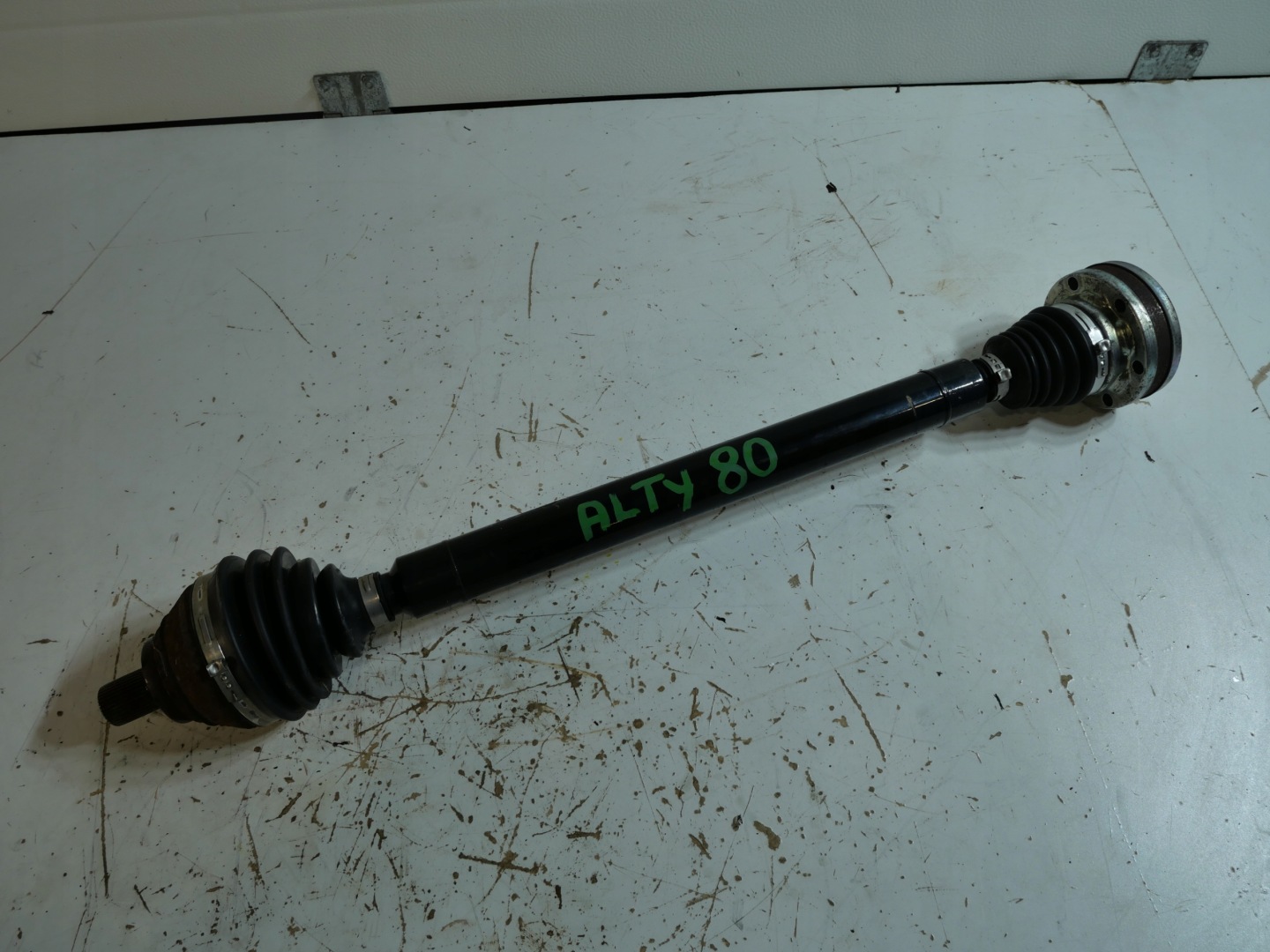AUDI Q3 8U semi-axis right 5N0407766B