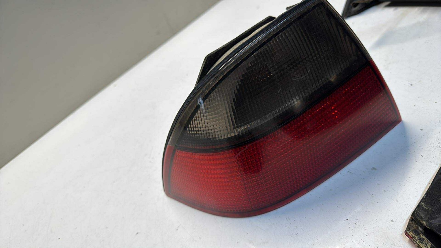 SAAB 9-5 95 light rear left left rear part 4560611 98-01 sedan