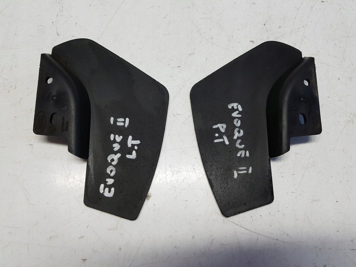 RANGE ROVER EVOQUE II mudguard flap right left