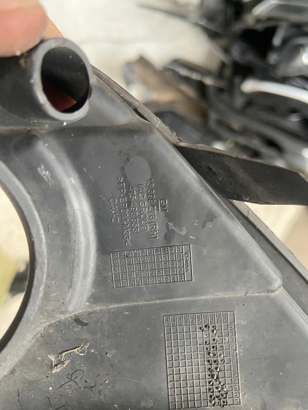 OPEL CORSA E 14- grid of a bumper right front