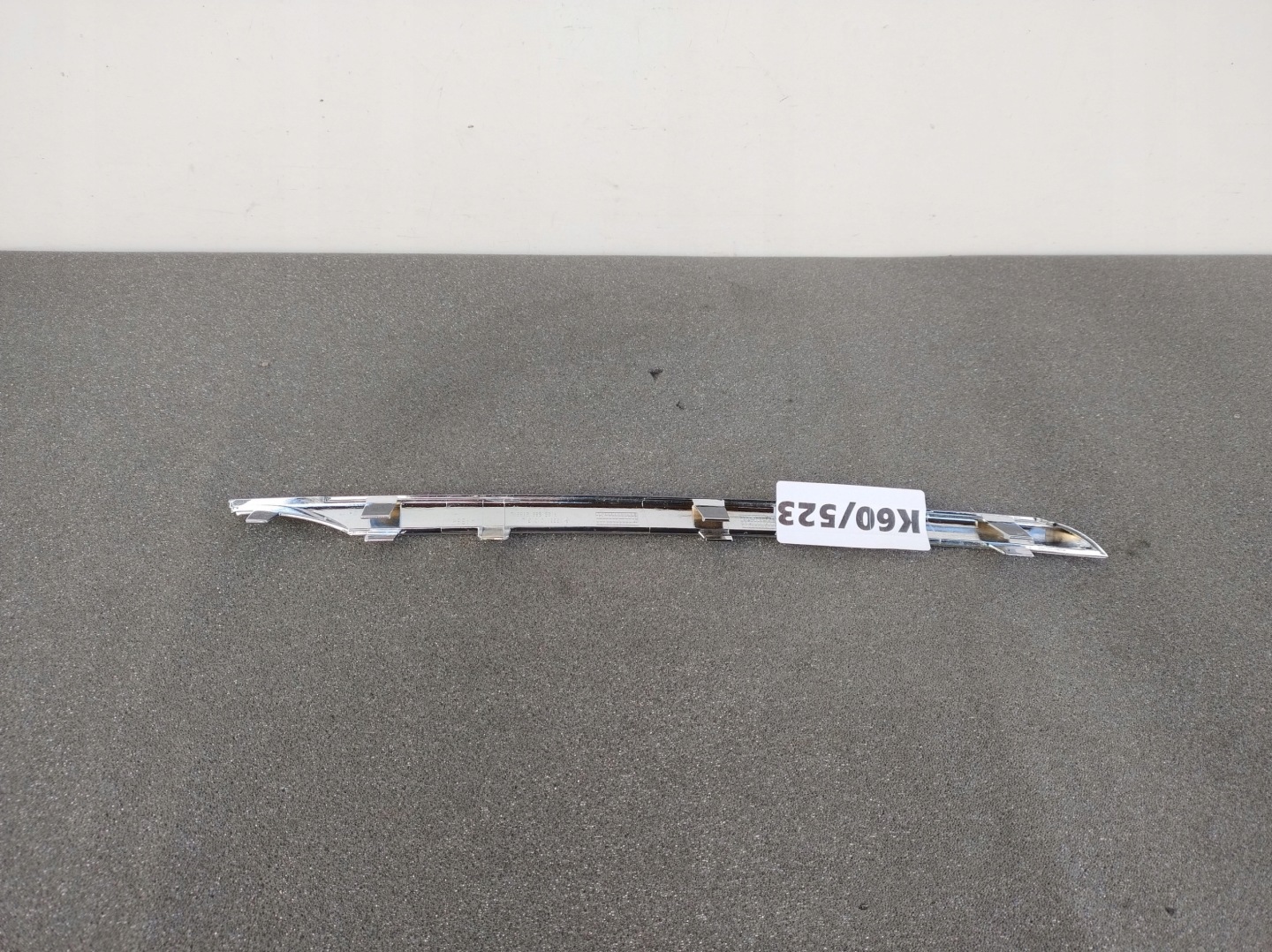 left CHROMIK below ATRAPE moulding MERCEDES A-KLASA