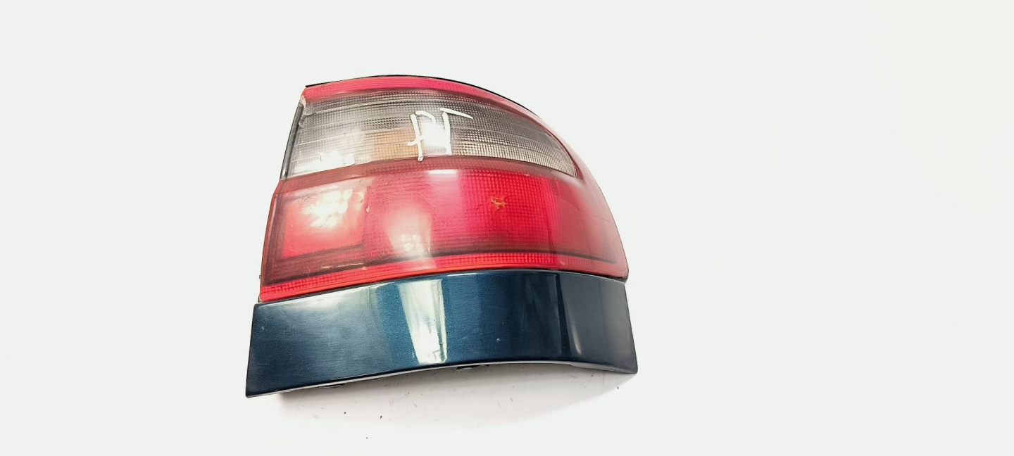 light right rear part TOYOTA CARINA