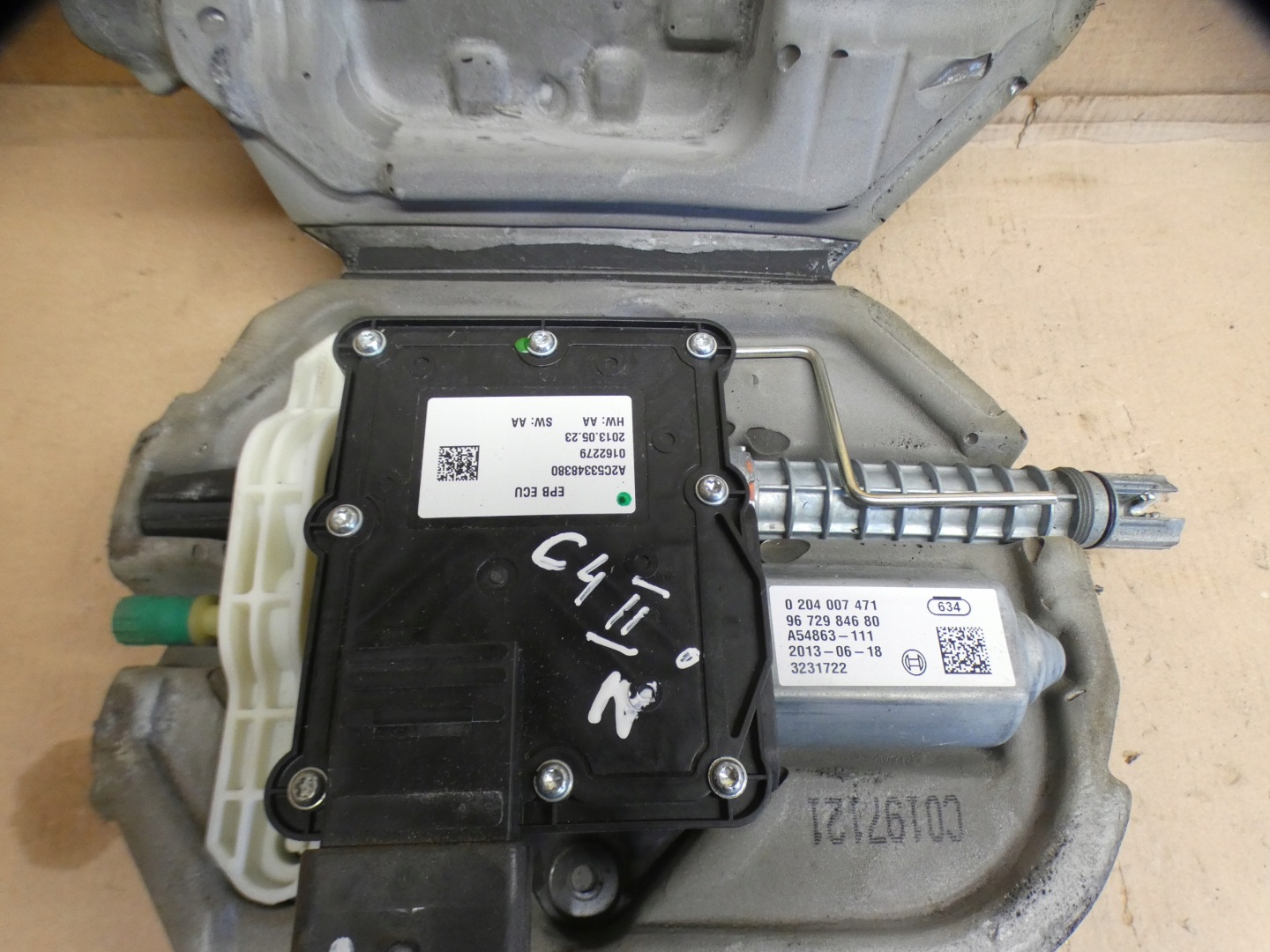 Bremse Hand elektrisch CITROEN DS4 9672984680 0204007471