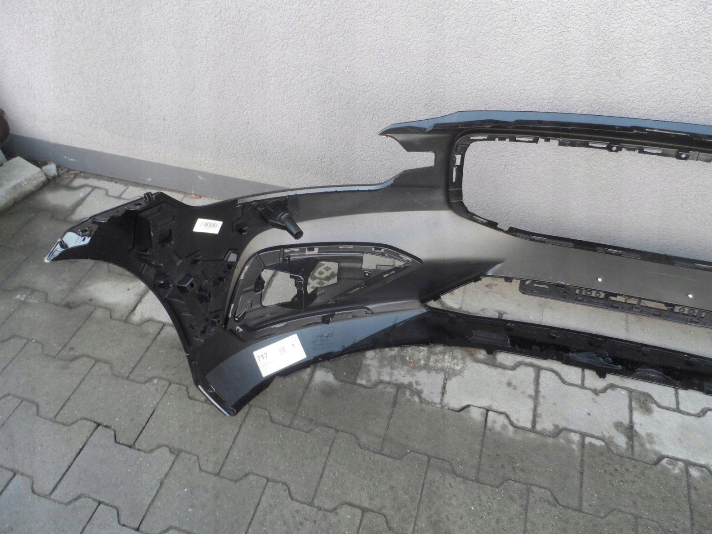 bumper front front VOLVO V60 II 2 2018-2024 for washers 31690589