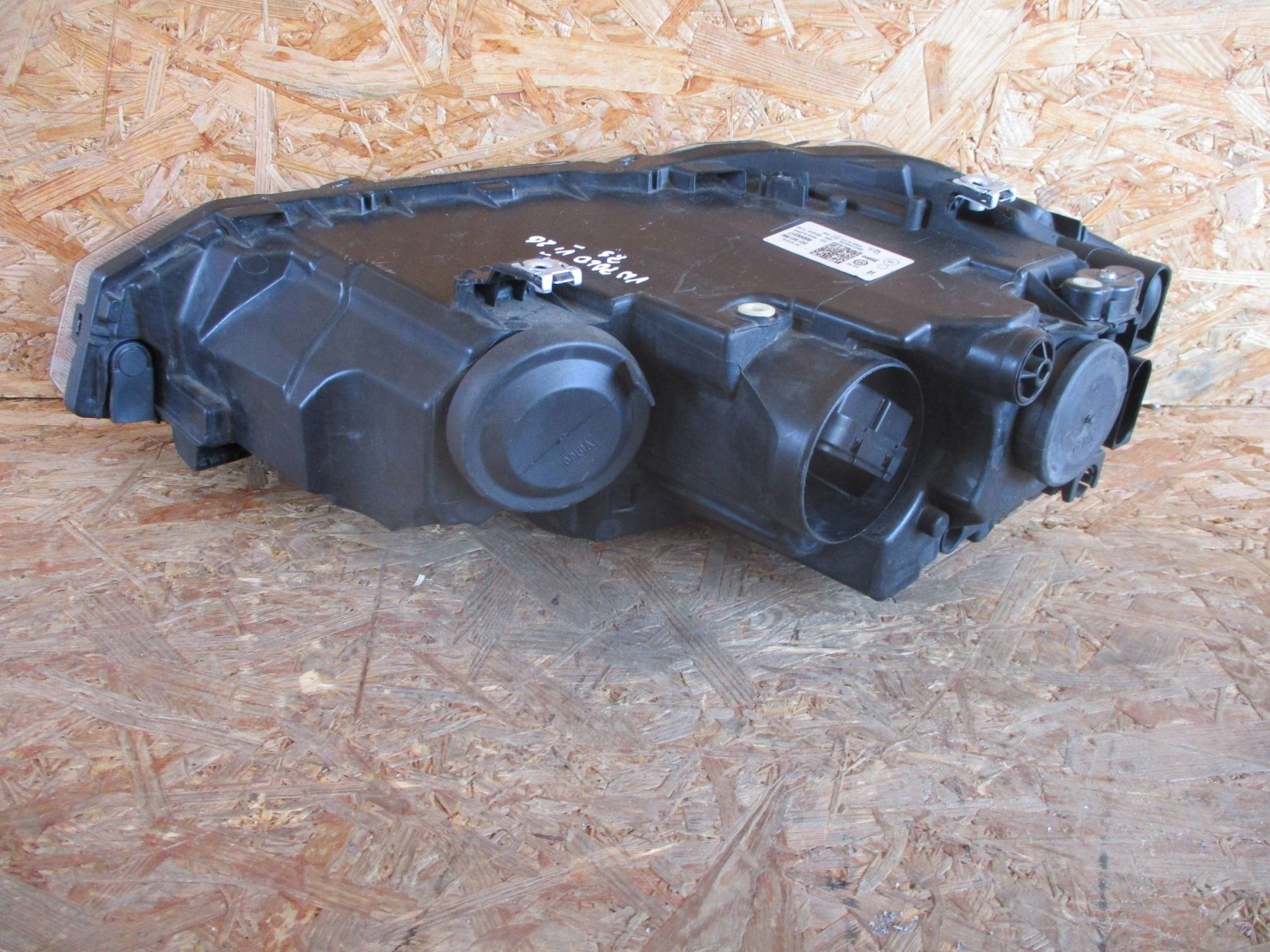 light front front right VW POLO VI 2G1