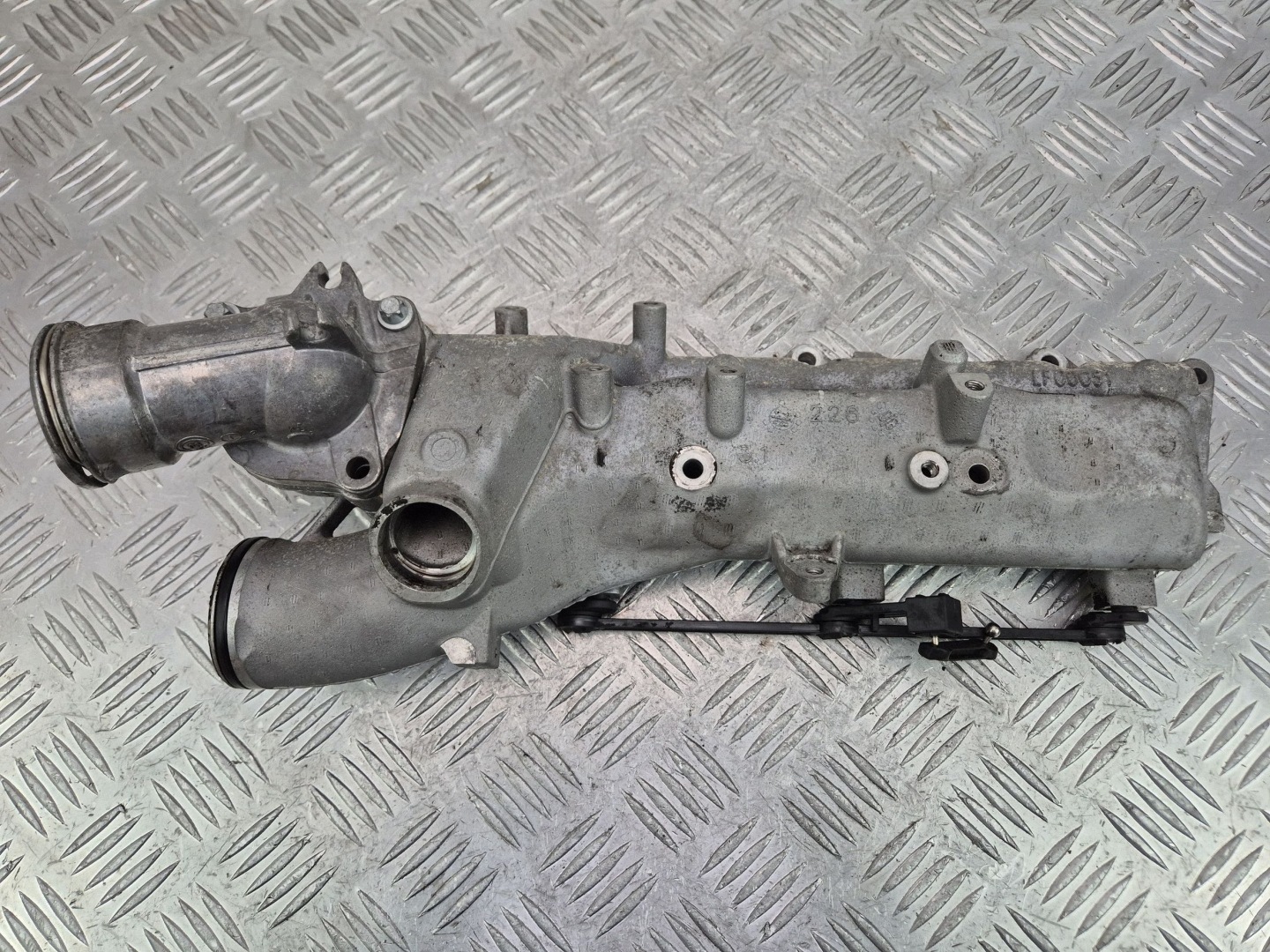 intake manifold MERCEDES E320 CDI W211 LF00051 642.920