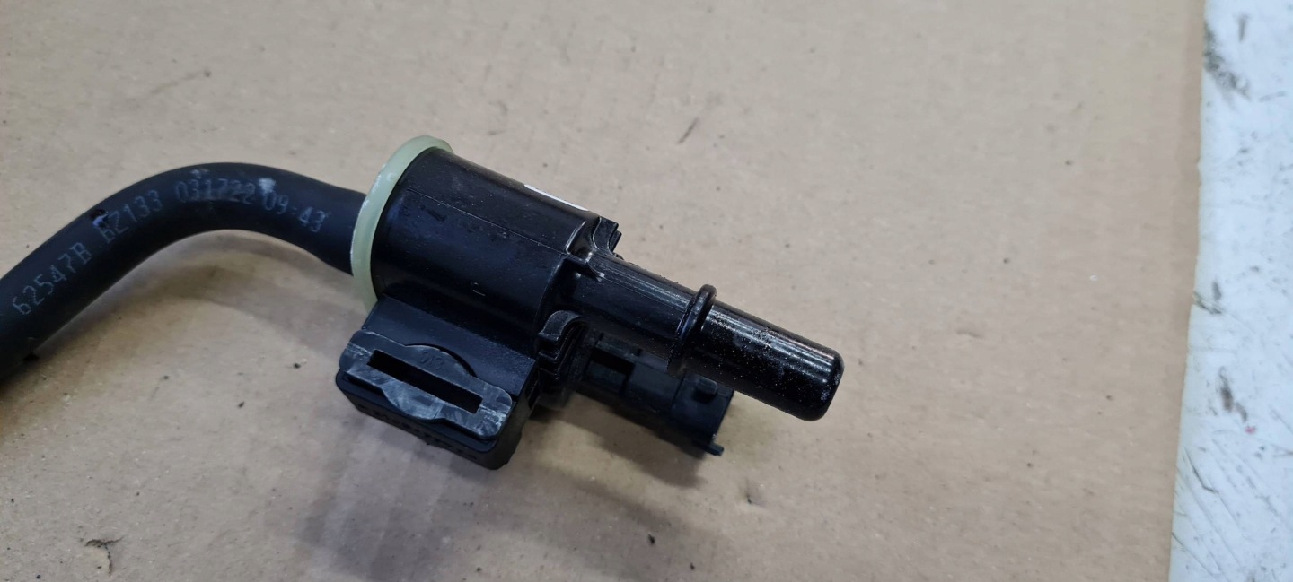 Chrysler Pacifica 2022 Vanne à vide Carburant 3.6 V6 04627694AB
