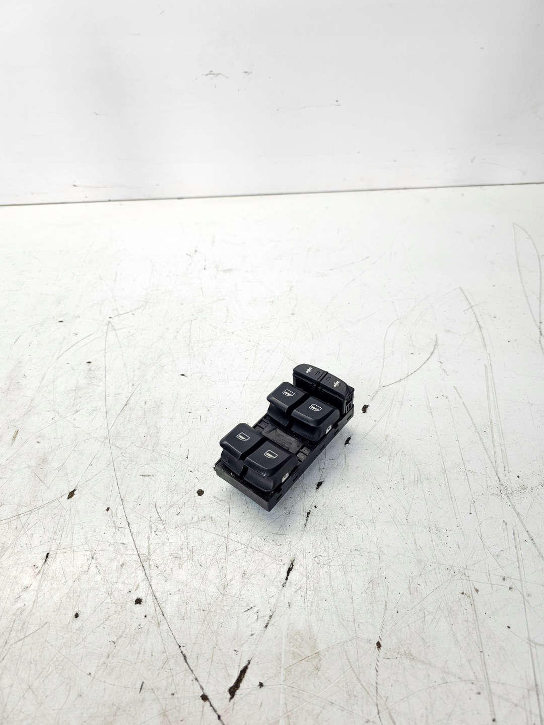 switch switch of the window AUDI Q3 8U 8U0959851A
