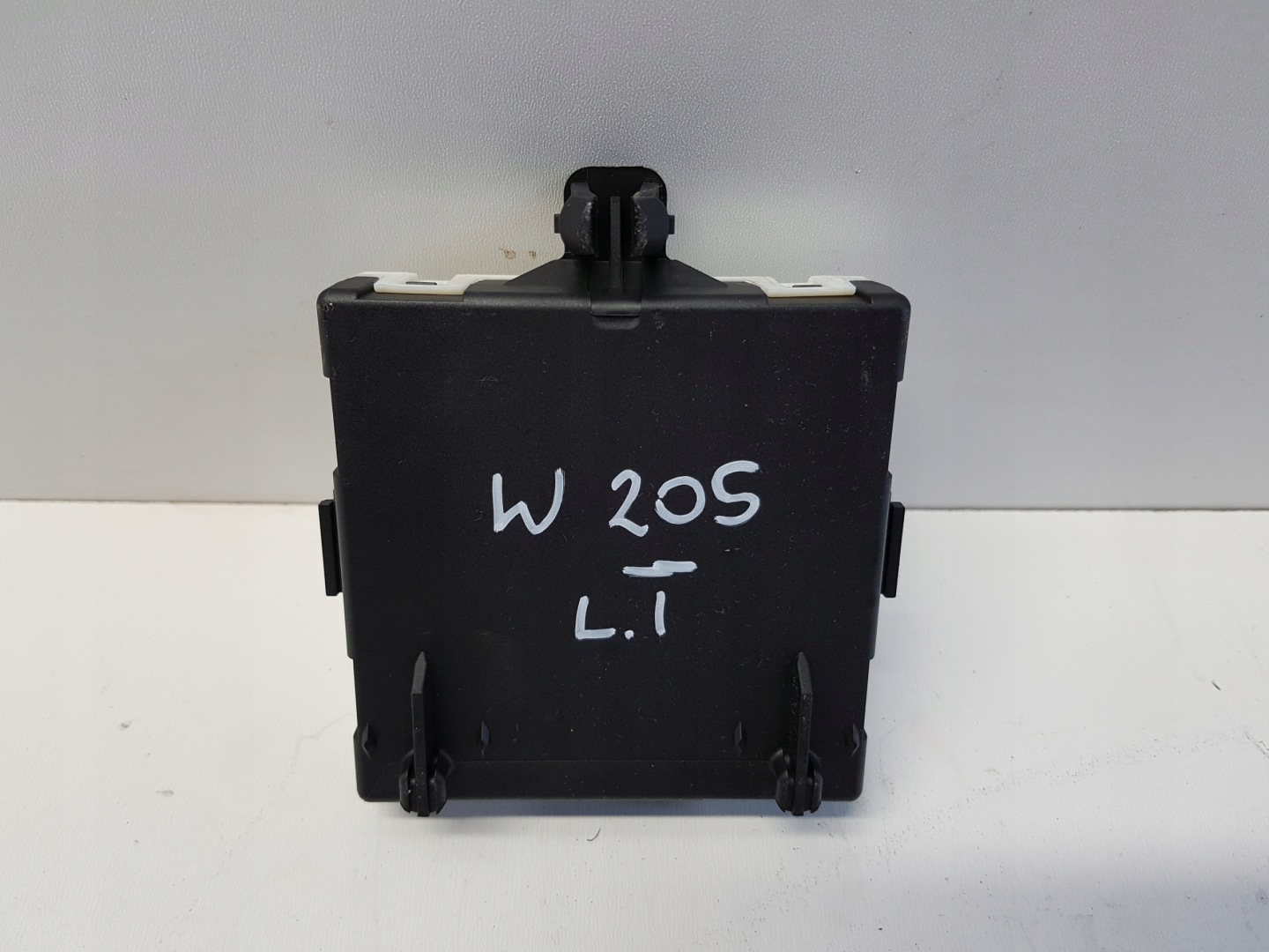 MERCEDES W205 module control unit door left rear part rear