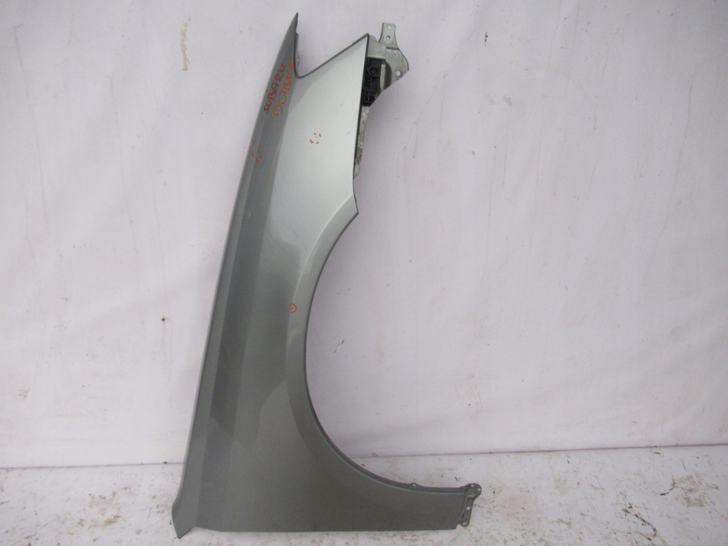 fender front front right SUBARU LEGACY 03