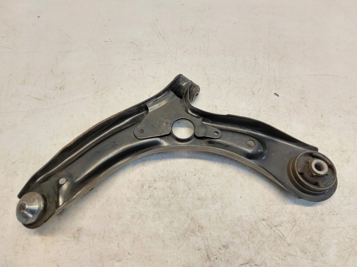 Kia Picanto IV III LIFT 2025r arm right front front oryg