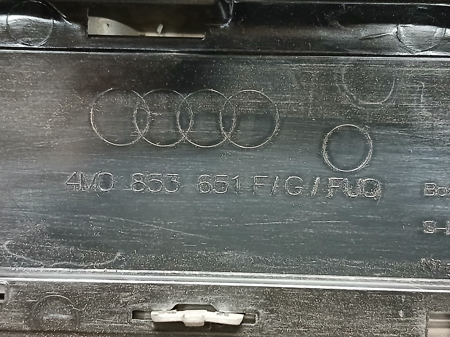 Grille AUDI Q7 4M0 4M0853651