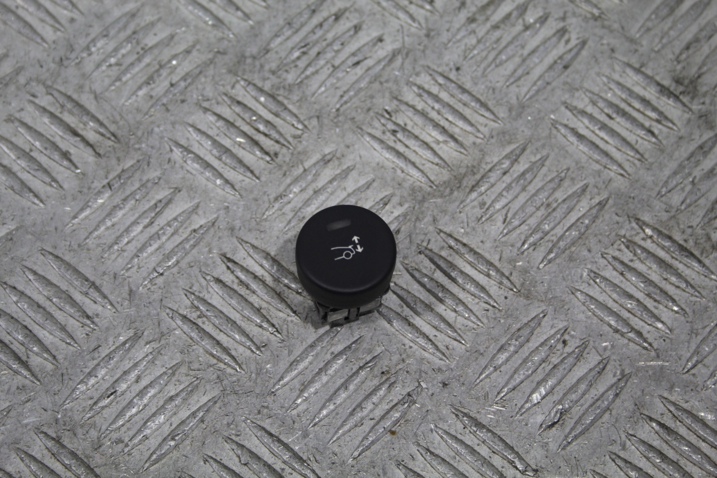 button SPOILERA bonnet PEUGEOT RCZ LIFT 96661207XT