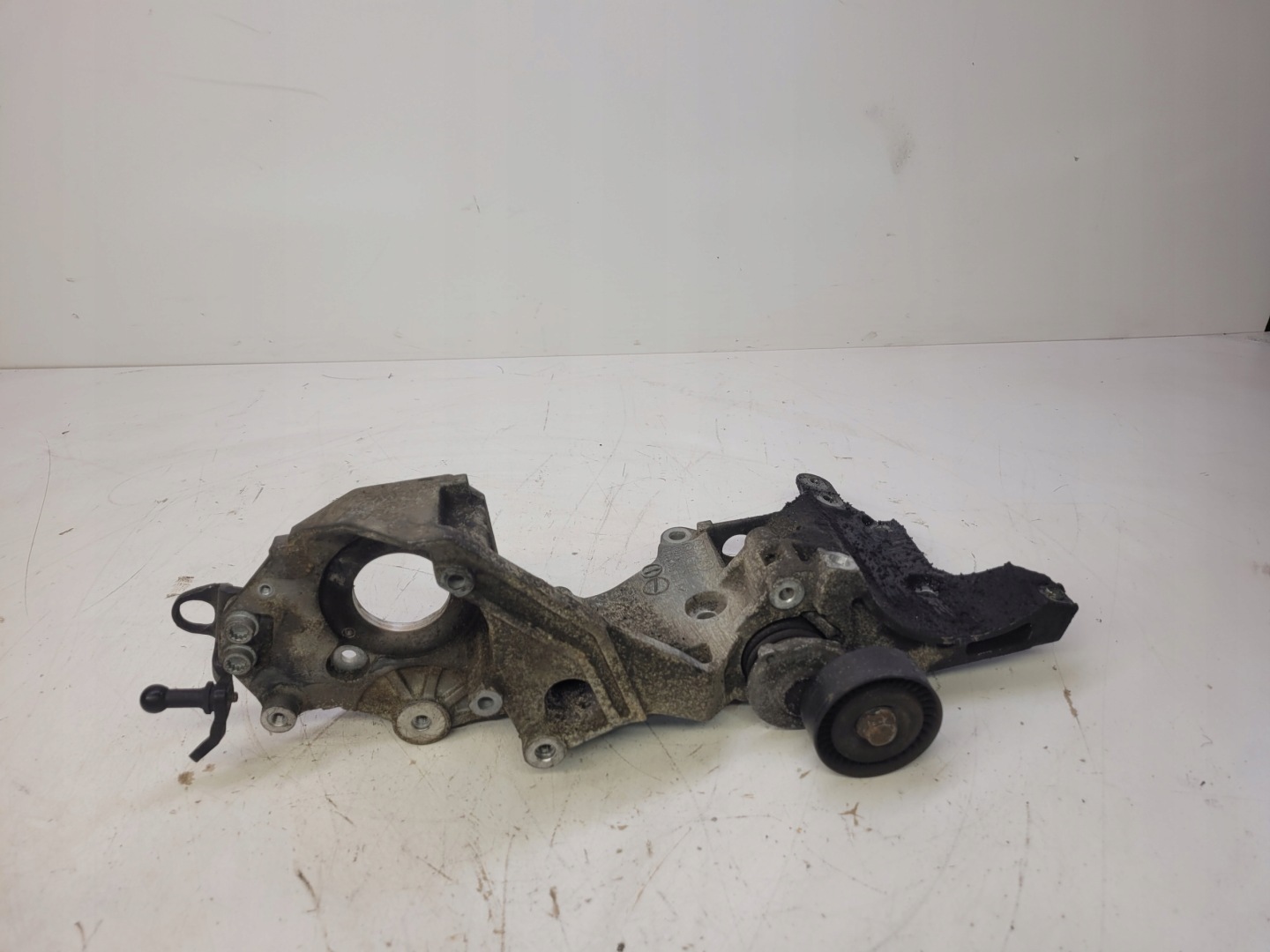 SUPPORTO ALTERNATORE AUDI VW 03L903143D ORIGINALE !