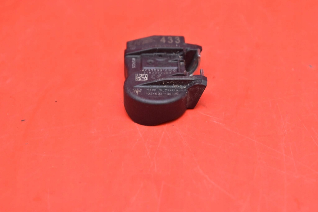 Sensor Druck Reifens 1034602-00-A TESLA MODEL X 15-21