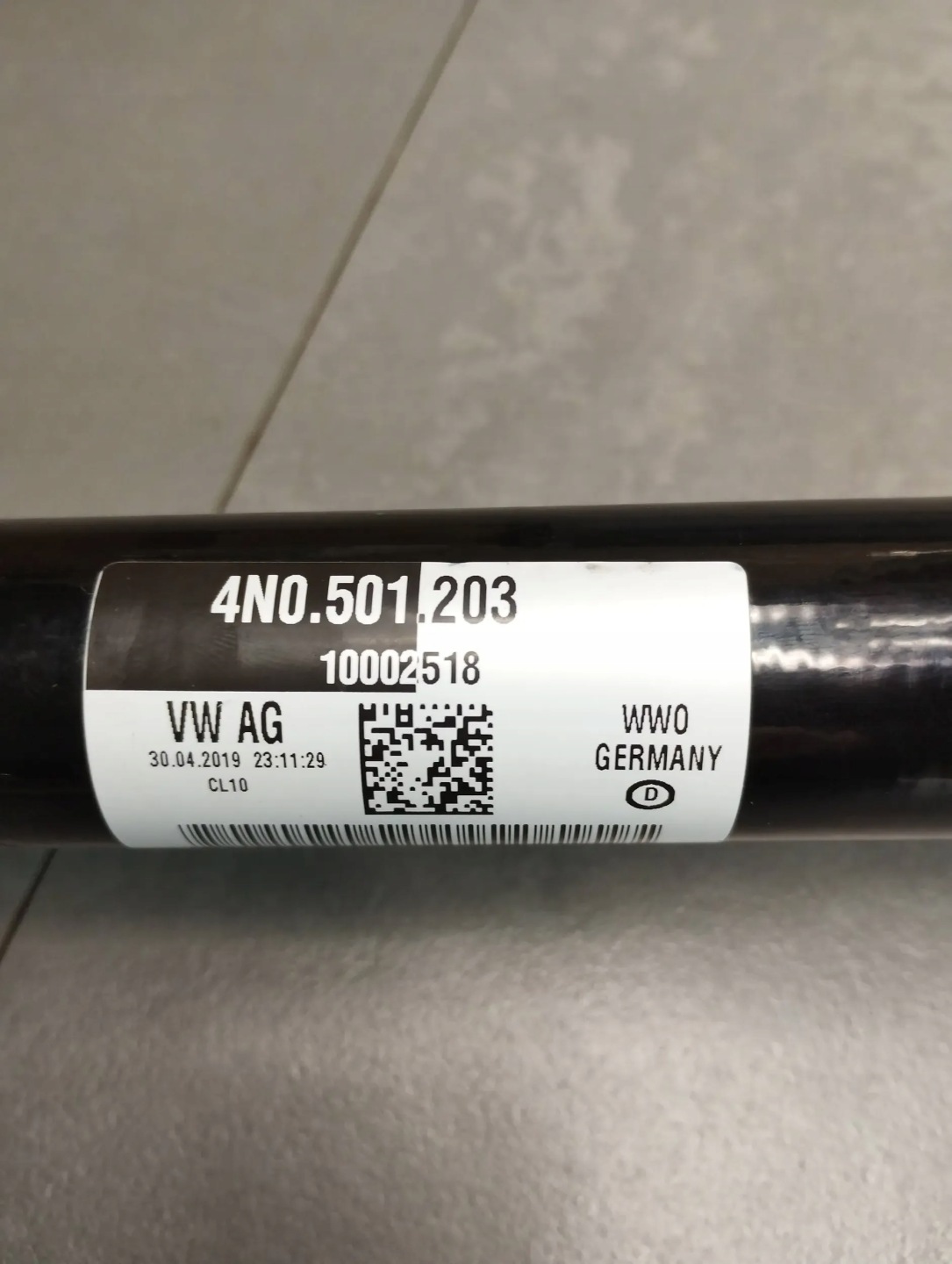 Audi A8 4N D5 semi-axis rear part 4N0501203