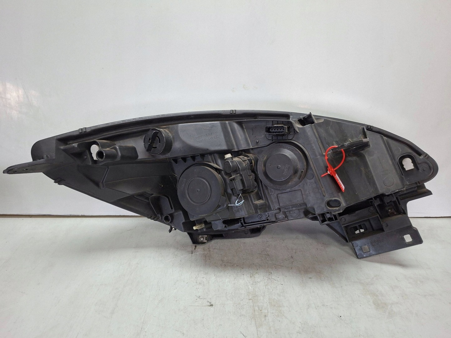 light front left 260605628R RENAULT SCENIC III LIFT 2013