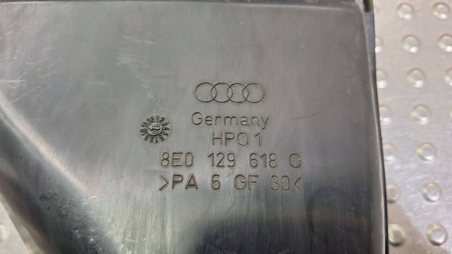 rohr DOLOT Schlauch luft 8E0129618G AUDI A4 B7 3.0 TDI