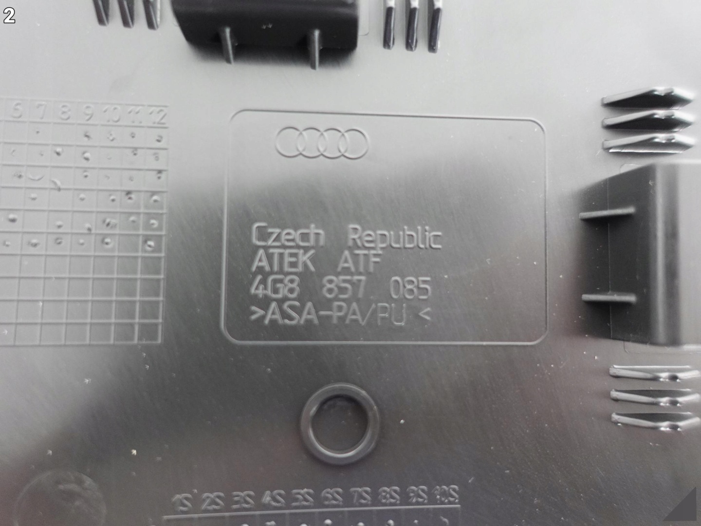 AUDI A7 S7 RS7 S-LINE 4G8 10-18 spoiler side of the dashboard KOKPITU left