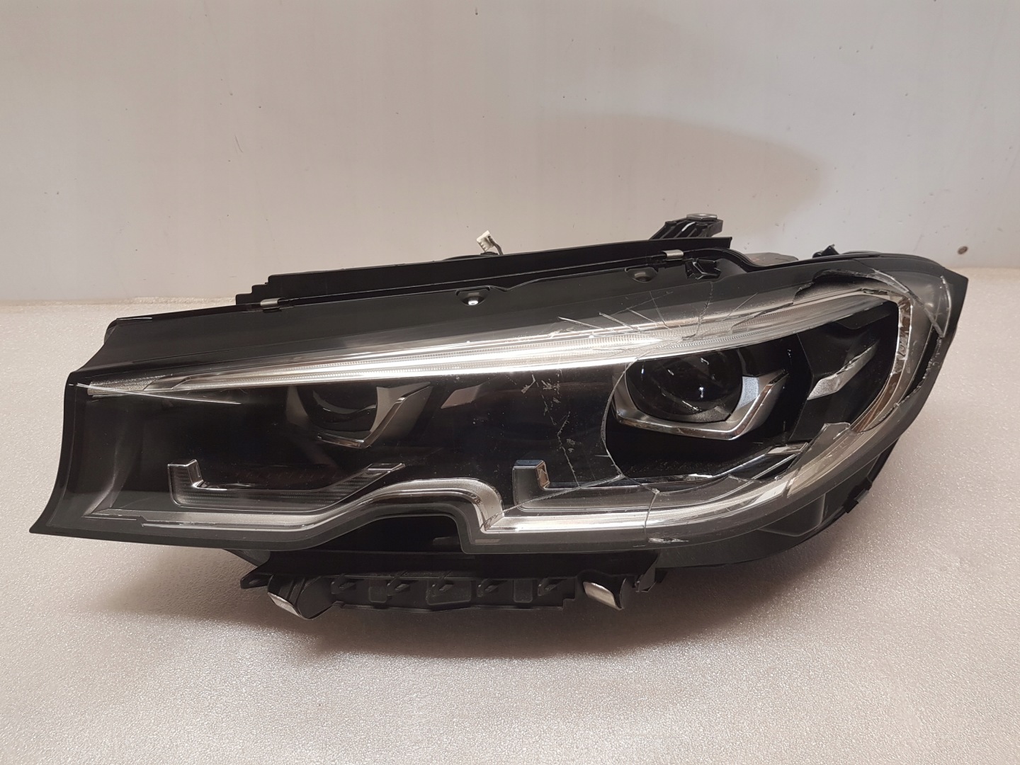 light front left BMW G20 G21 LED 9481701