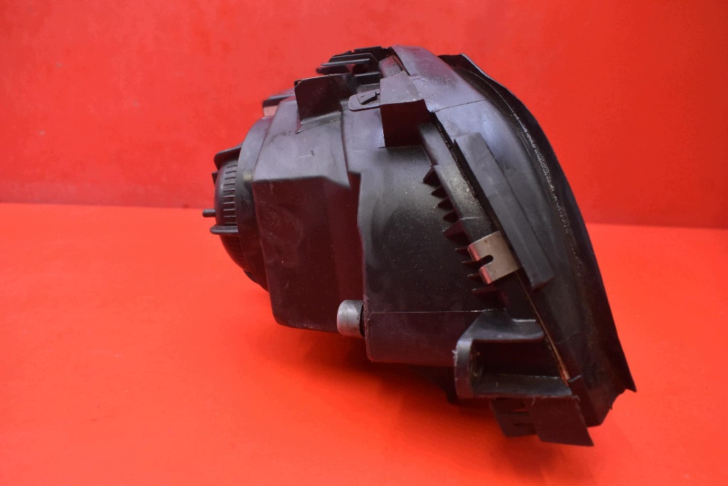 REFLEKTOR gauche feu avant EU 8659606 VOLVO S60 1 et 00-04