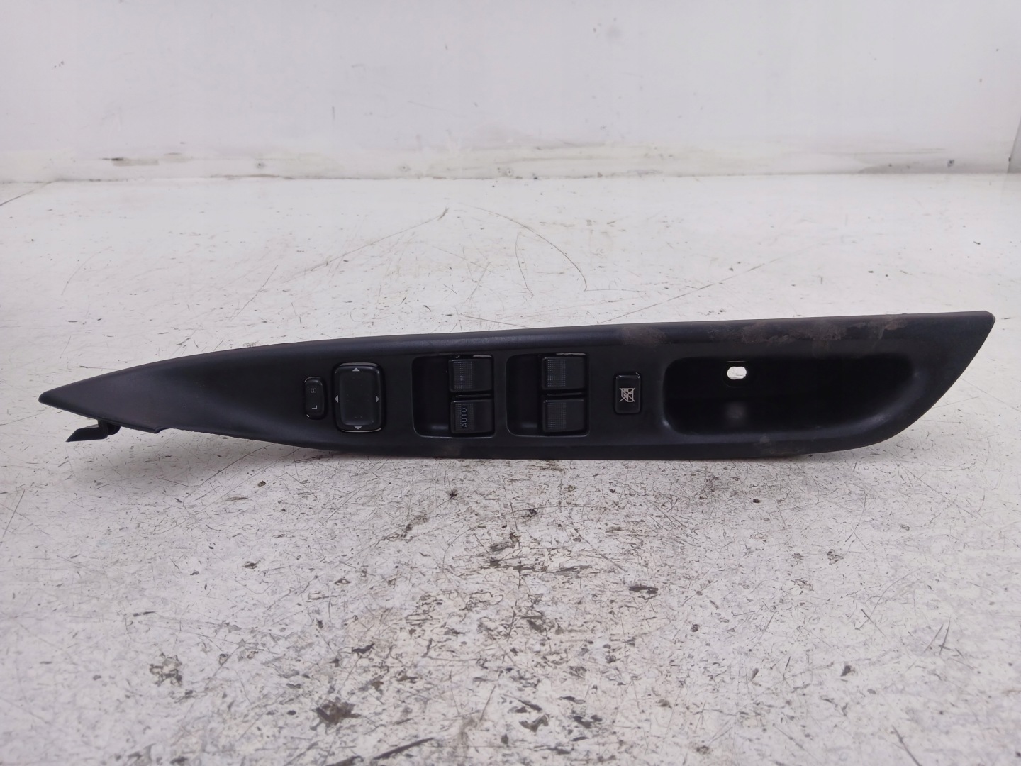 MAZDA 6 GG PANEL okna levý předek GJ6A684L6