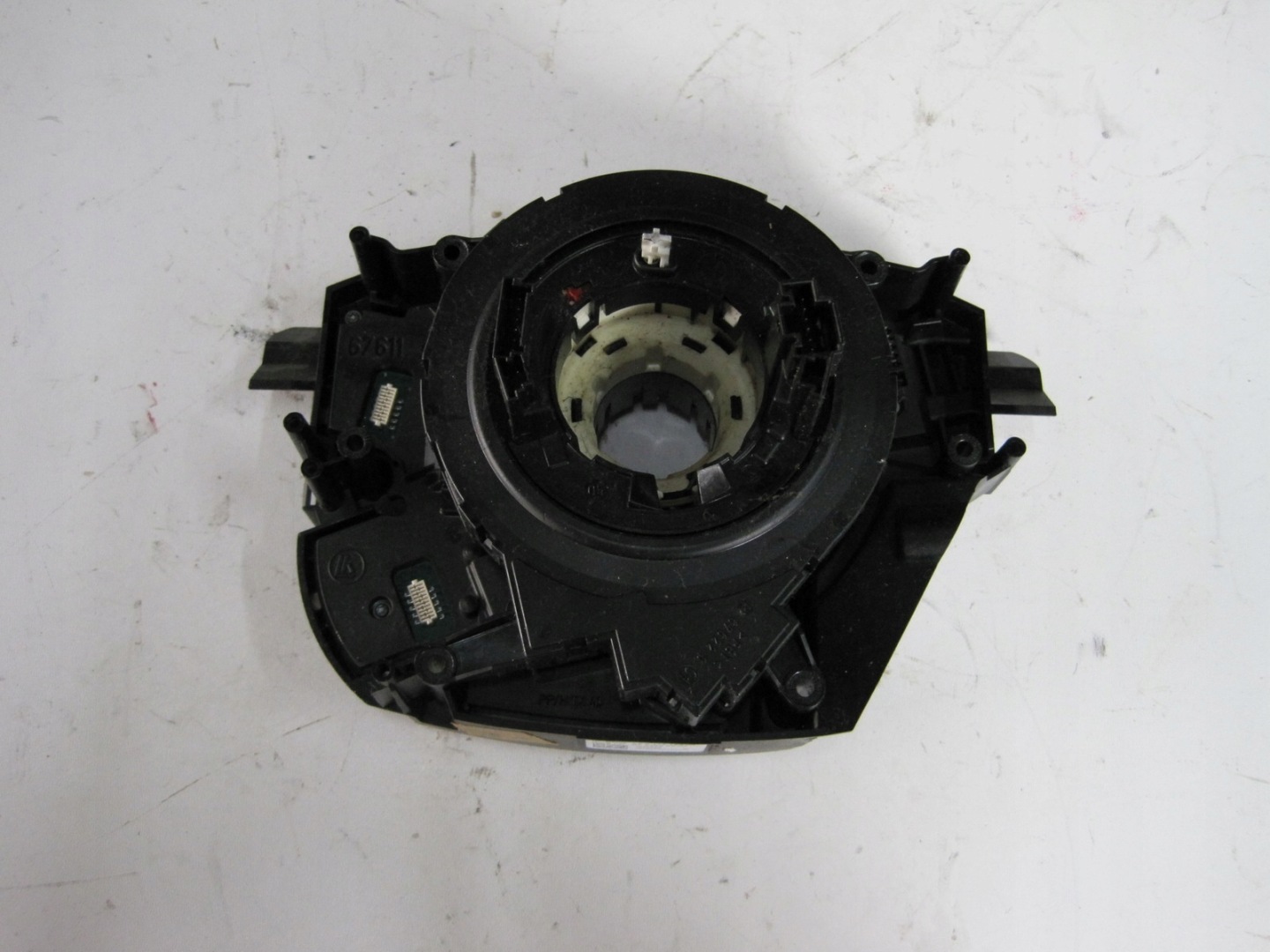 ring below steering wheel, BMW 5 E60 6976394