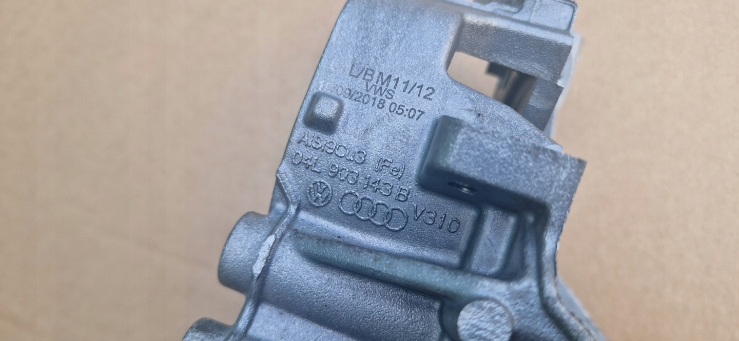 Stütze ALTERNATORA 04L903143B VW SKODA ORYGNAL neu