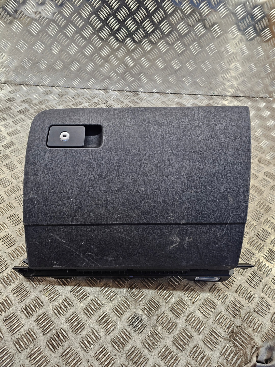 VW PASSAT B8 Handschuhfach des Beifahrers 3G1857097N
