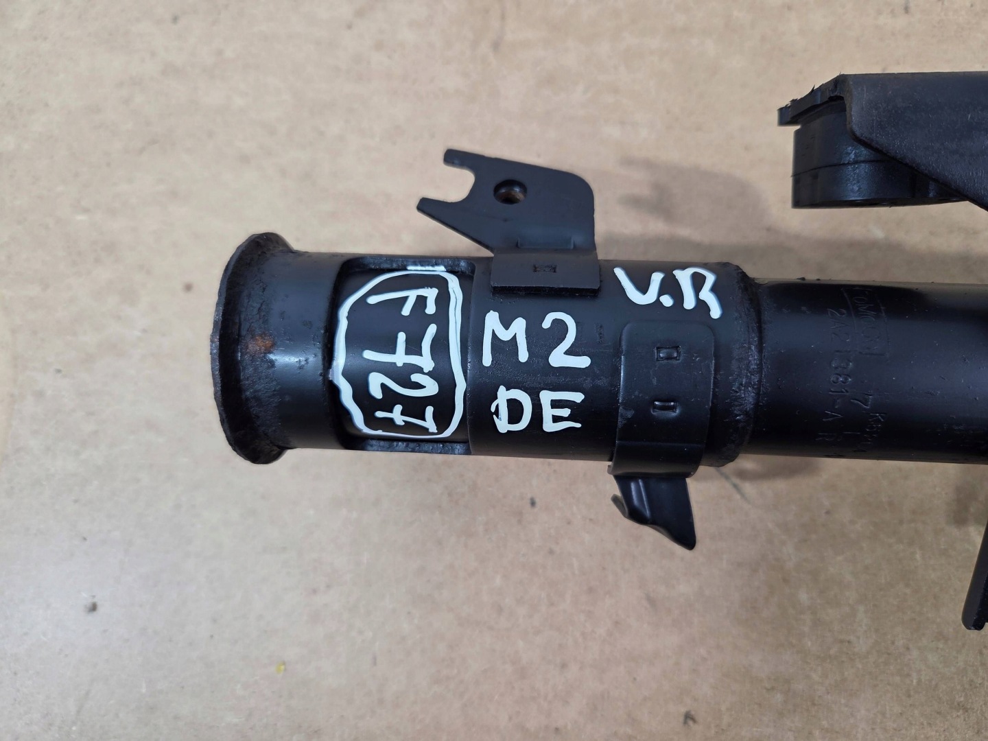 Mazda 2 shock absorber front right 2007-2014 (F727)