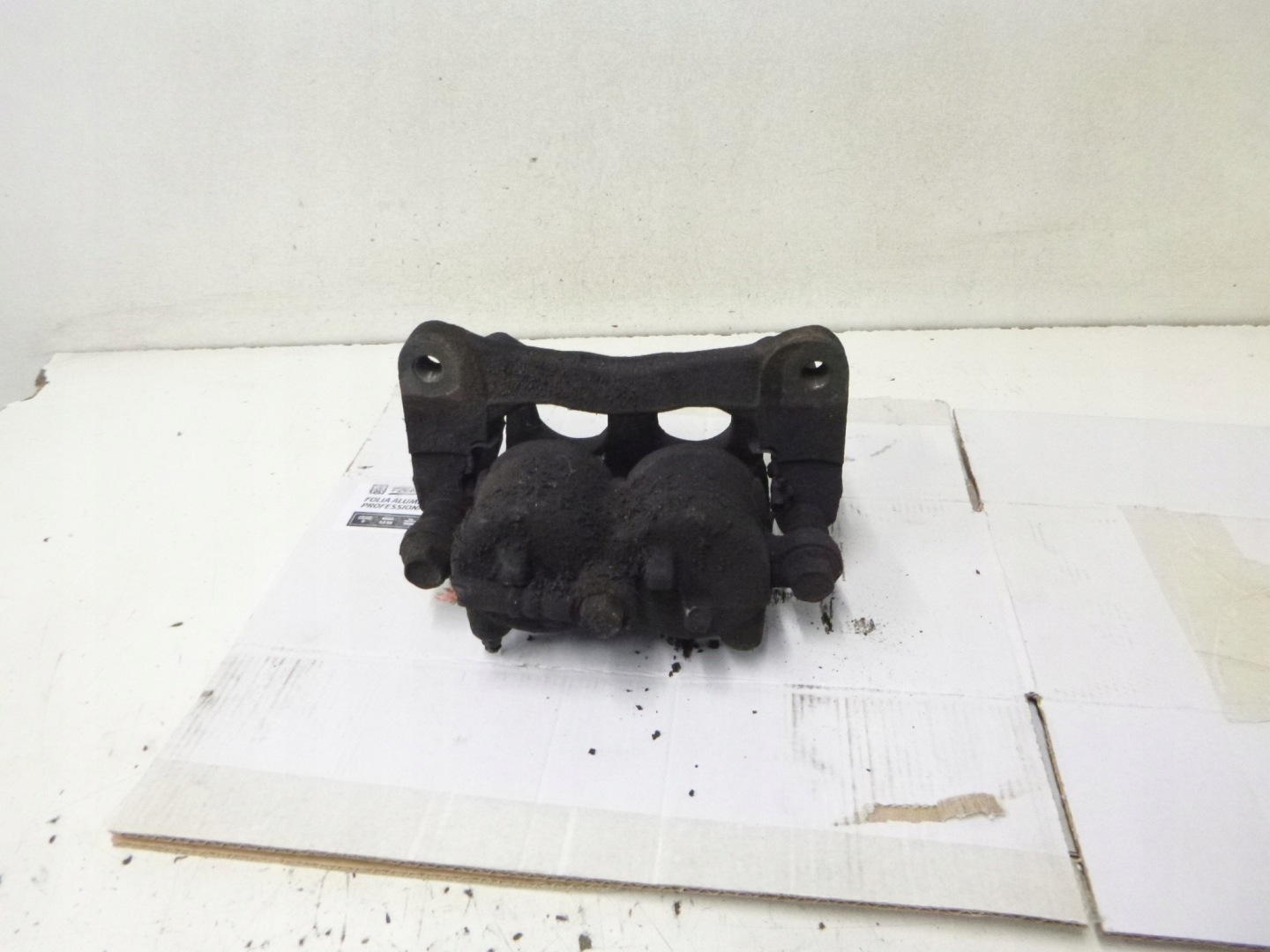 caliper brake + caliper carrier front right Mitsubishi Grandis 2.0 DI-D 2005r.