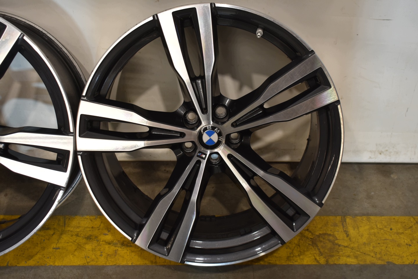 discs aluminium disc + sensors KPL. 21 m-packet " BMW X7 G07 1
