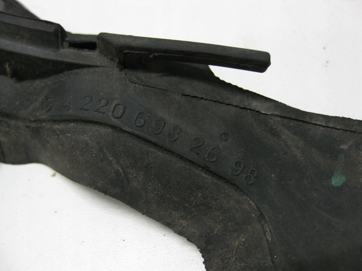 MERCEDES W220 moulding windows CZOLOWEJ right front A2206982698