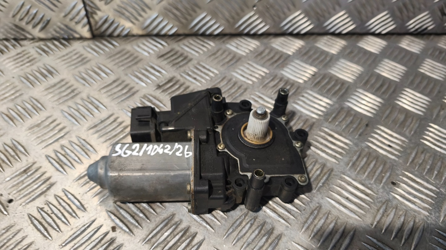 mini motor lifting windows right front AUDI A4B5 1998r 113846-113