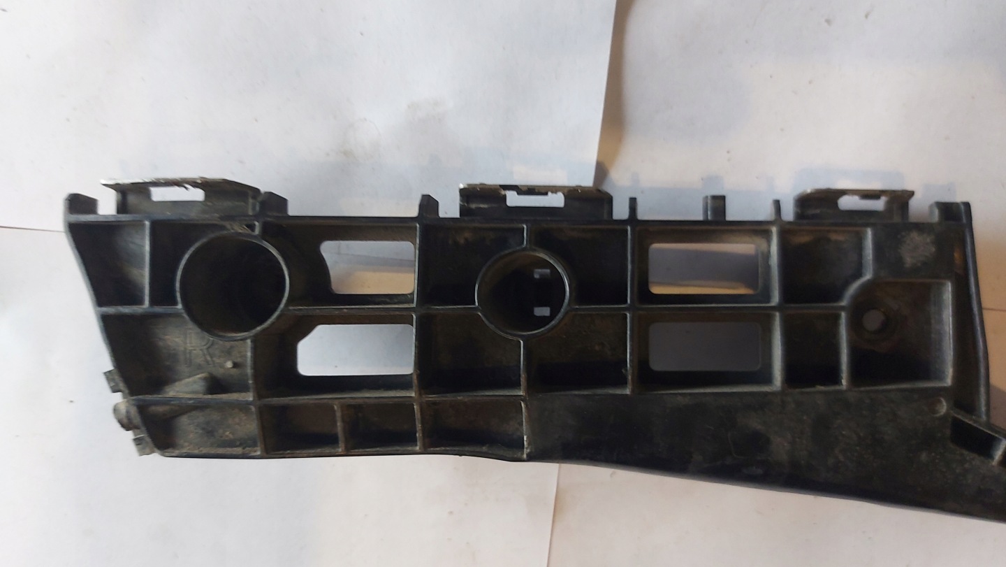bumper bracket right front TOYOTA PRIUS III 09-15