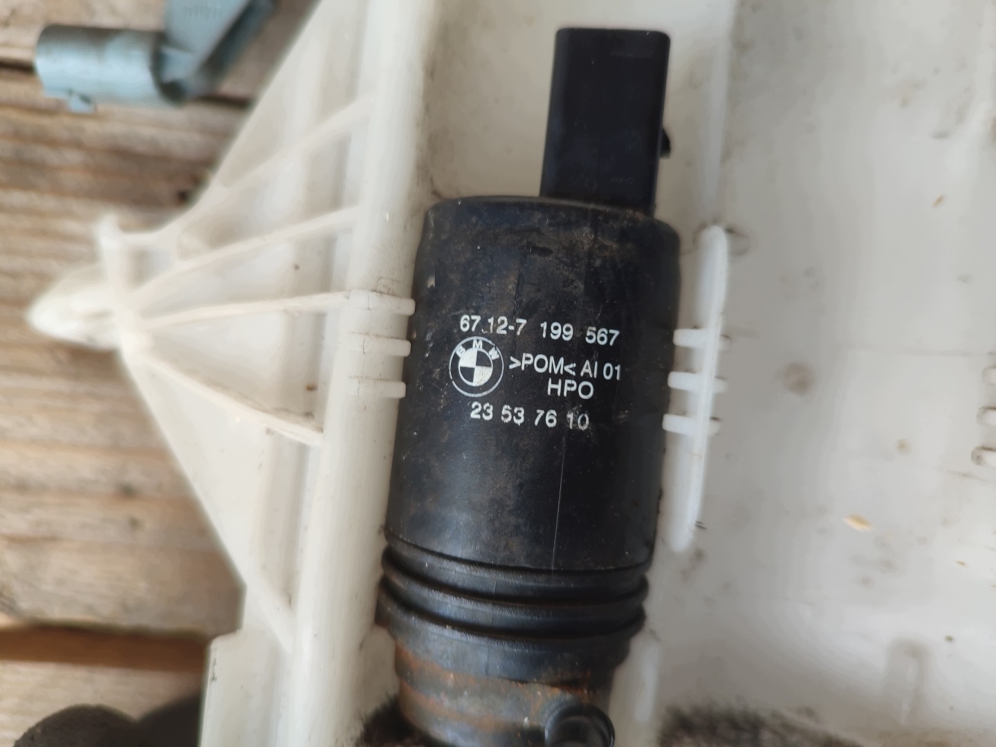 BMW X1 E84 E90 E91 serbatoio LIQUIDO SPRISKIWACZY 45R010142