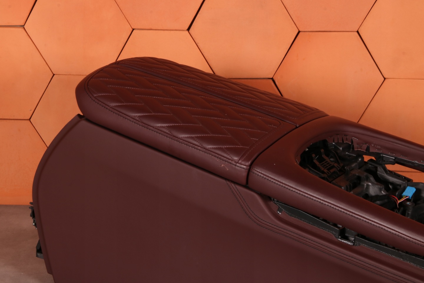 BMW 7 G11 G12 TUNEL central armrest AMARONE leather 7989899