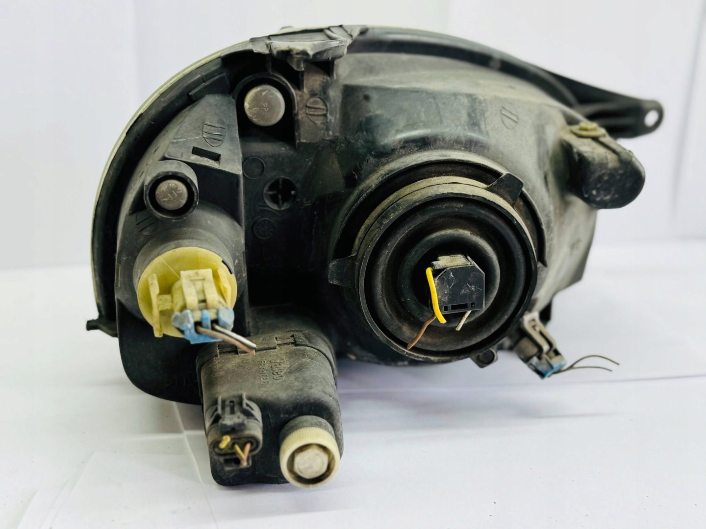 E95027 light right front 1.4 and 44 1994 OPEL CORSA B
