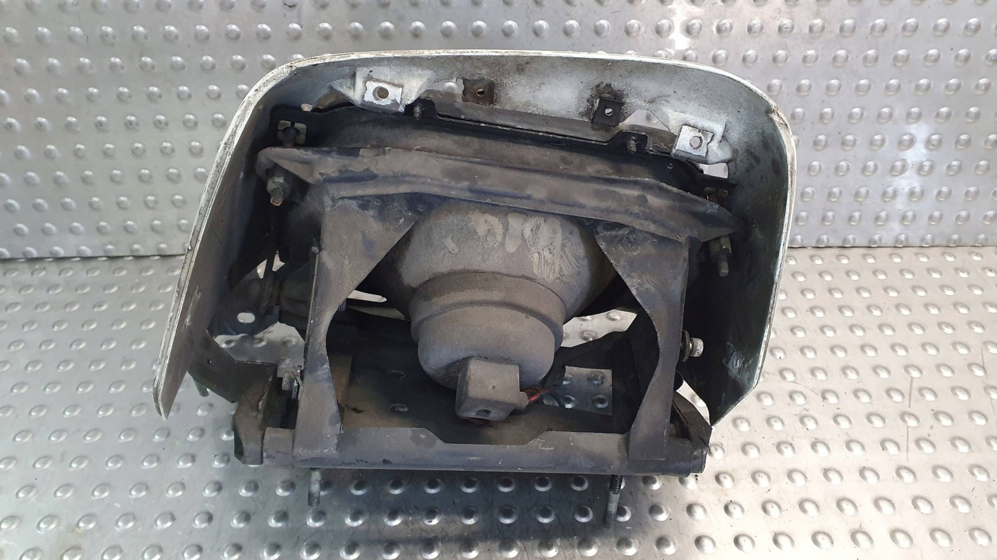 light front left VOLVO 480 86