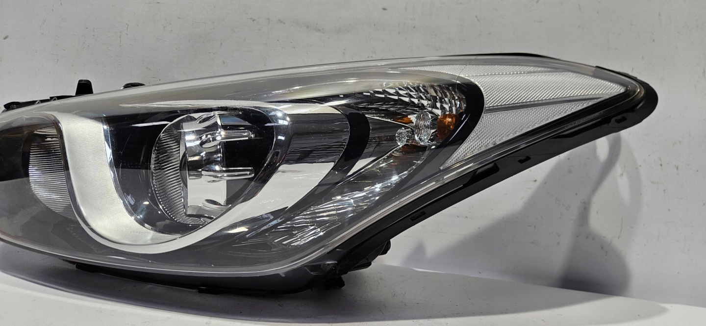 light left front lens ZWYKLA HYUNDAI I30 II 12