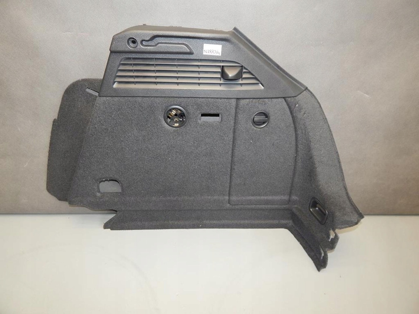 AUDI A3 S3 8V boot upholstery right 8V3863880
