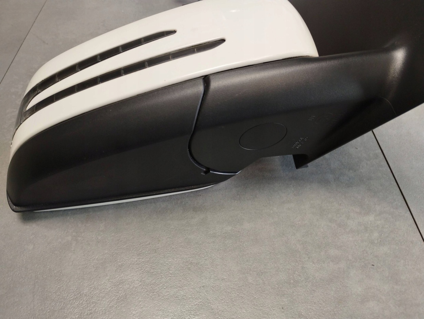 Mercedes-Benz B W246 W242 mirror right 8+6 vertical