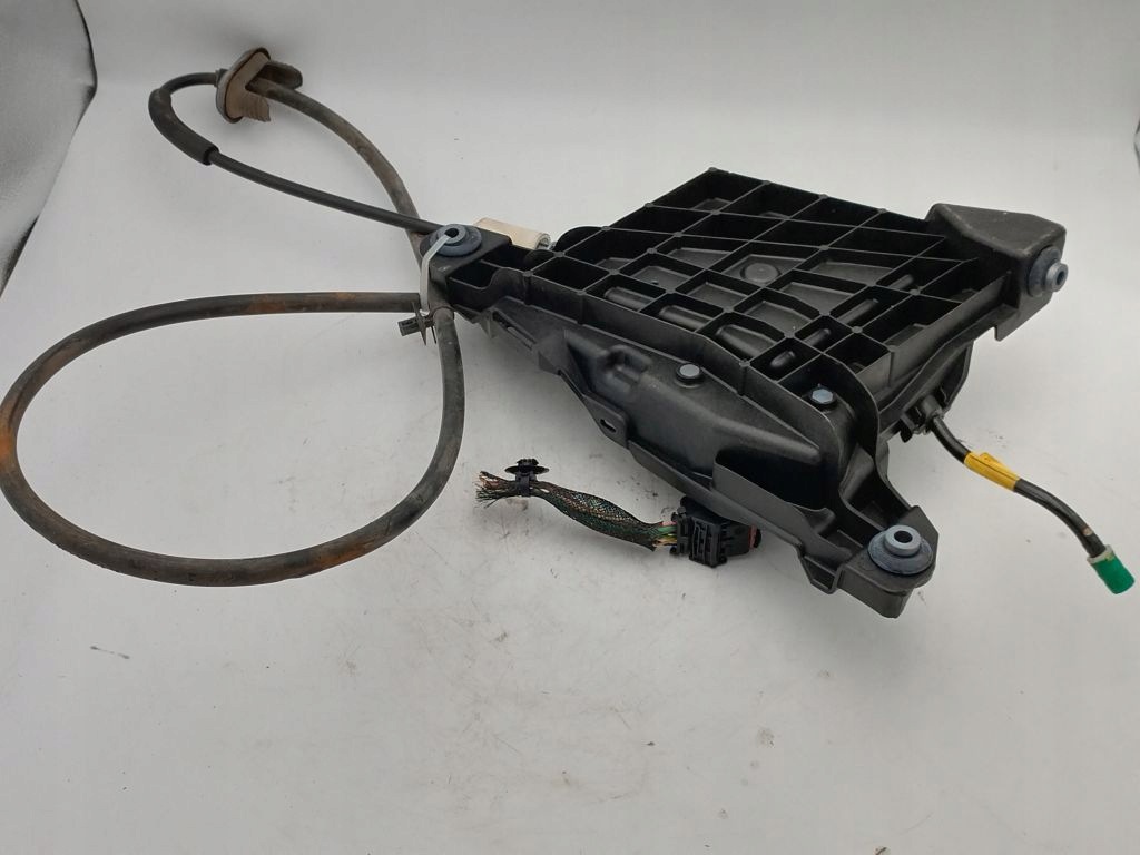 Citroen C4 Grand Picasso et frein électrique électrique 9683024880