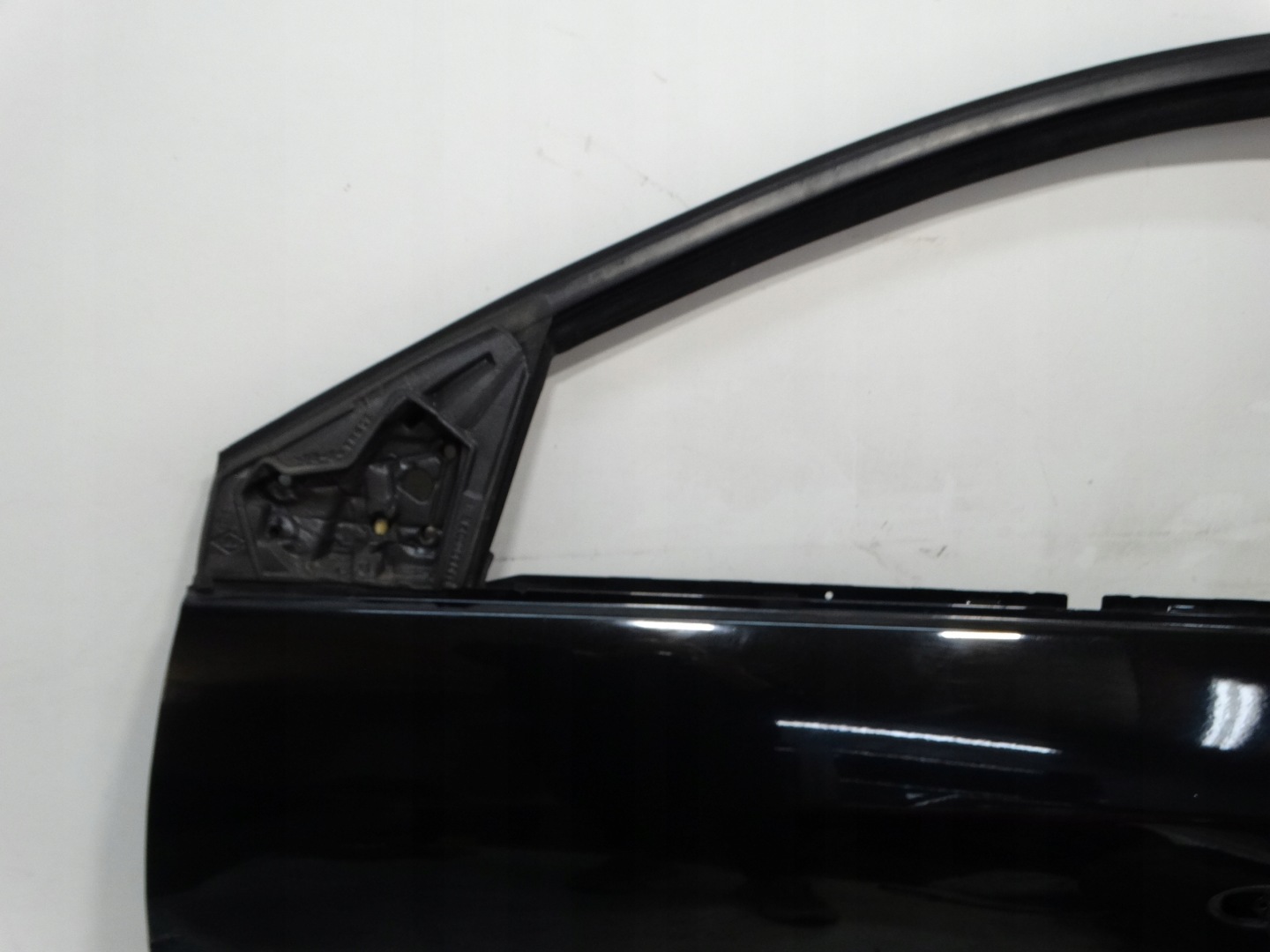door left front RENAULT MEGANE III HB LAKIER : 90UM