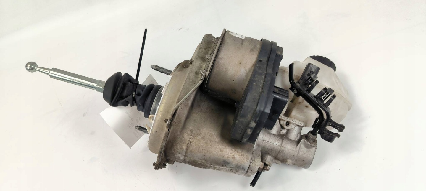 Servo bremsen 5WB614105T SKODA OCTAVIA IV