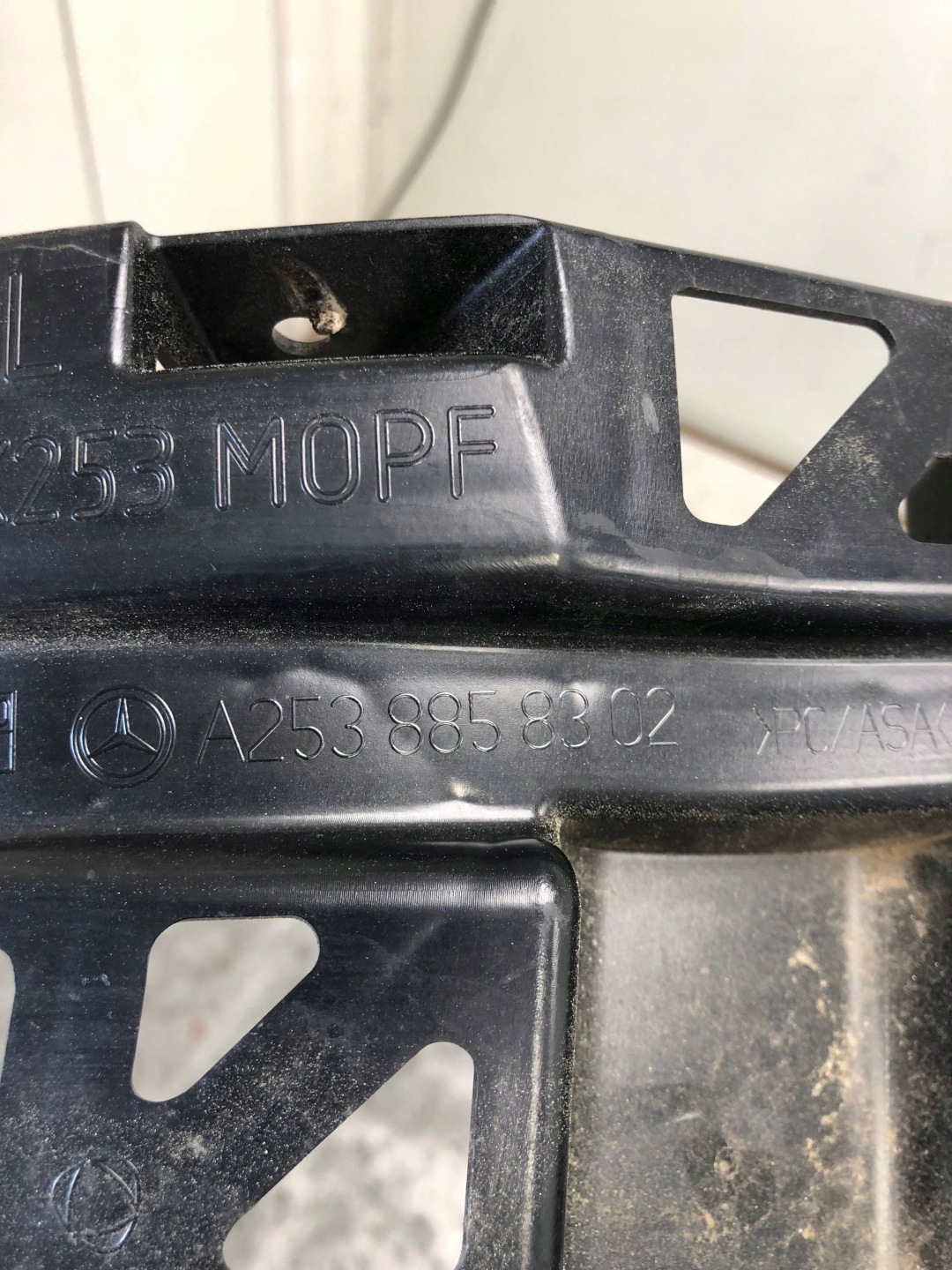 bumper bracket left rear part MERCEDES C253 X253 A2538858302