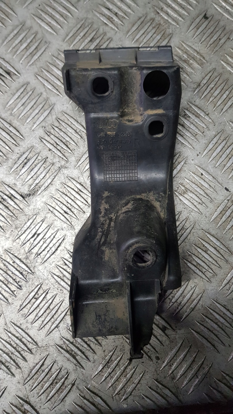 AUDI A8 D3 držák PRAHU levé pravé 4E0853922C