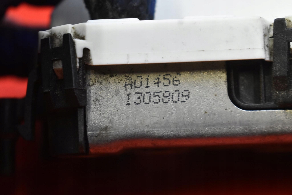 lock door right front front EU PSA825154 PEUGEOT 3008 1 and 10-13